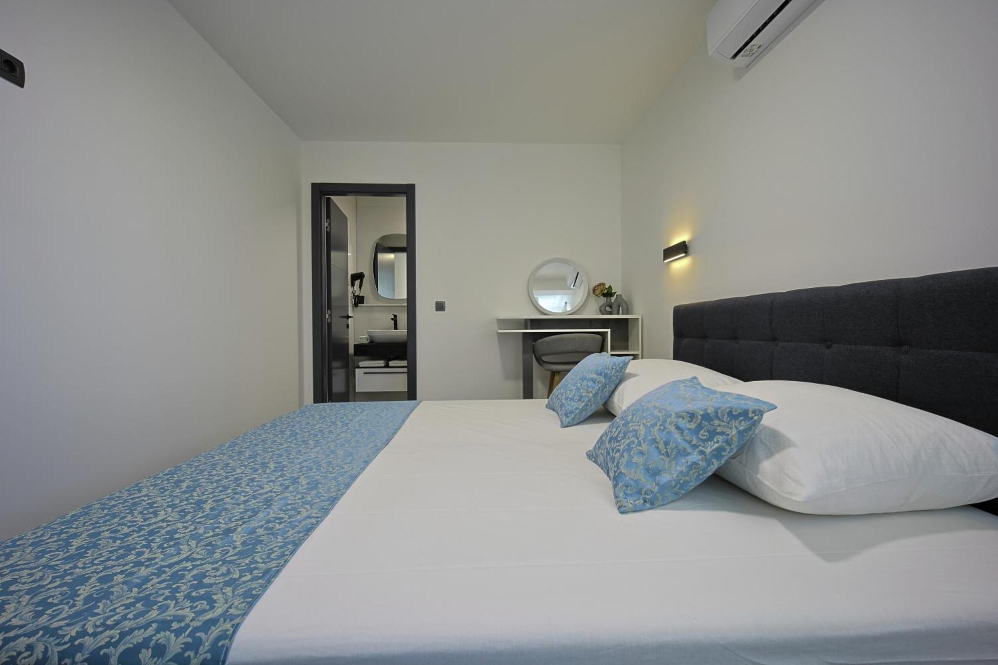 La Storia Apartments Makarska Exterior foto
